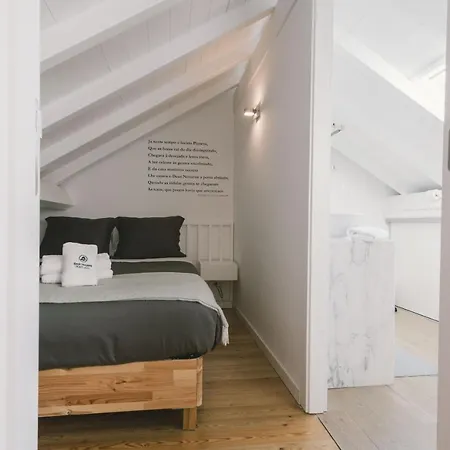 60 - Lusiadas I פניש